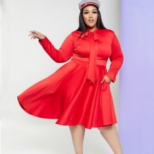 Long bow dress in blue and red is available